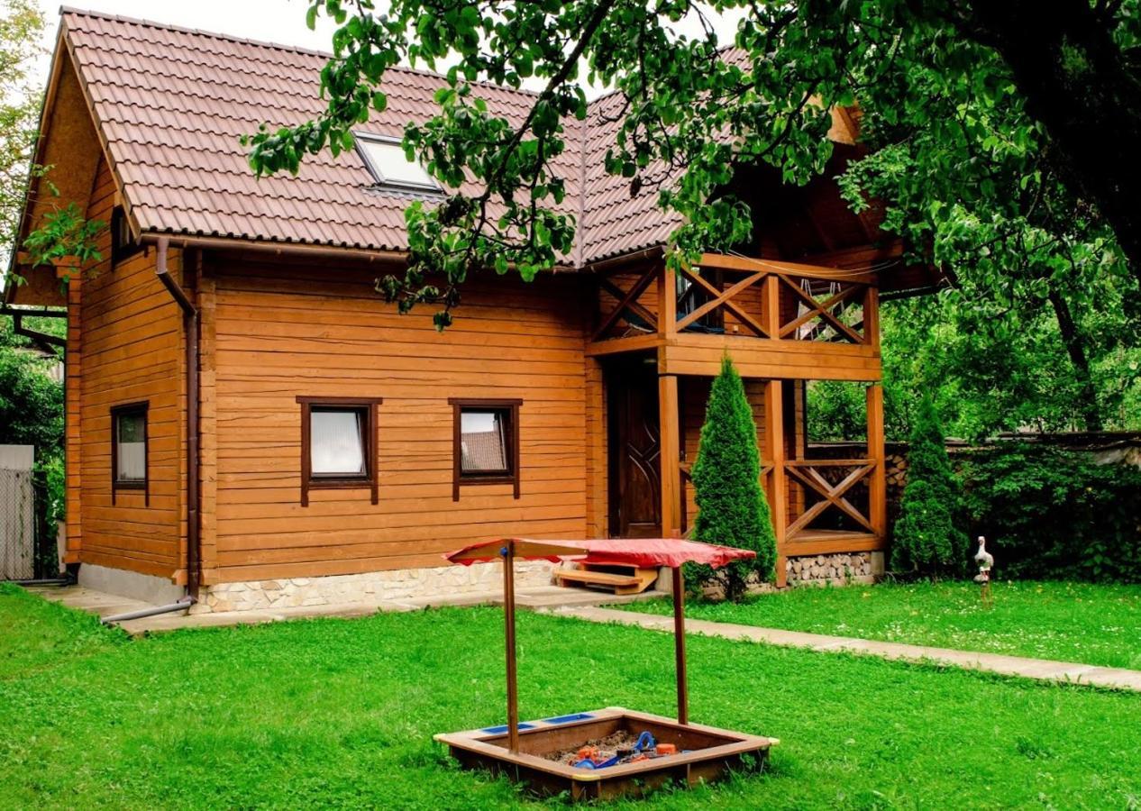 Файна Хижа Mizhhirya  Exterior photo